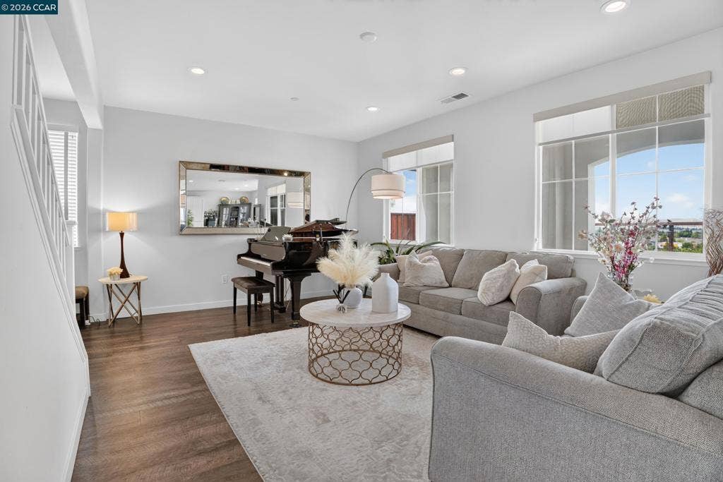 2780 Lily Ct, Antioch, CA 94531 2780 Lily Ct, Antioch, CA 94531