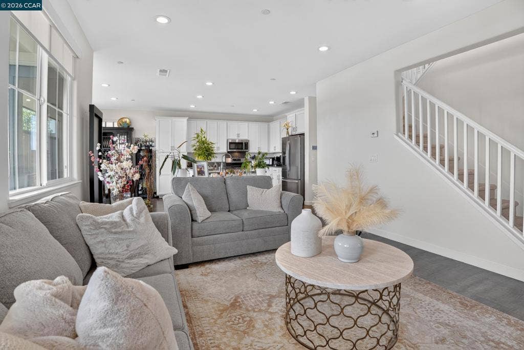 2780 Lily Ct, Antioch, CA 94531 2780 Lily Ct, Antioch, CA 94531