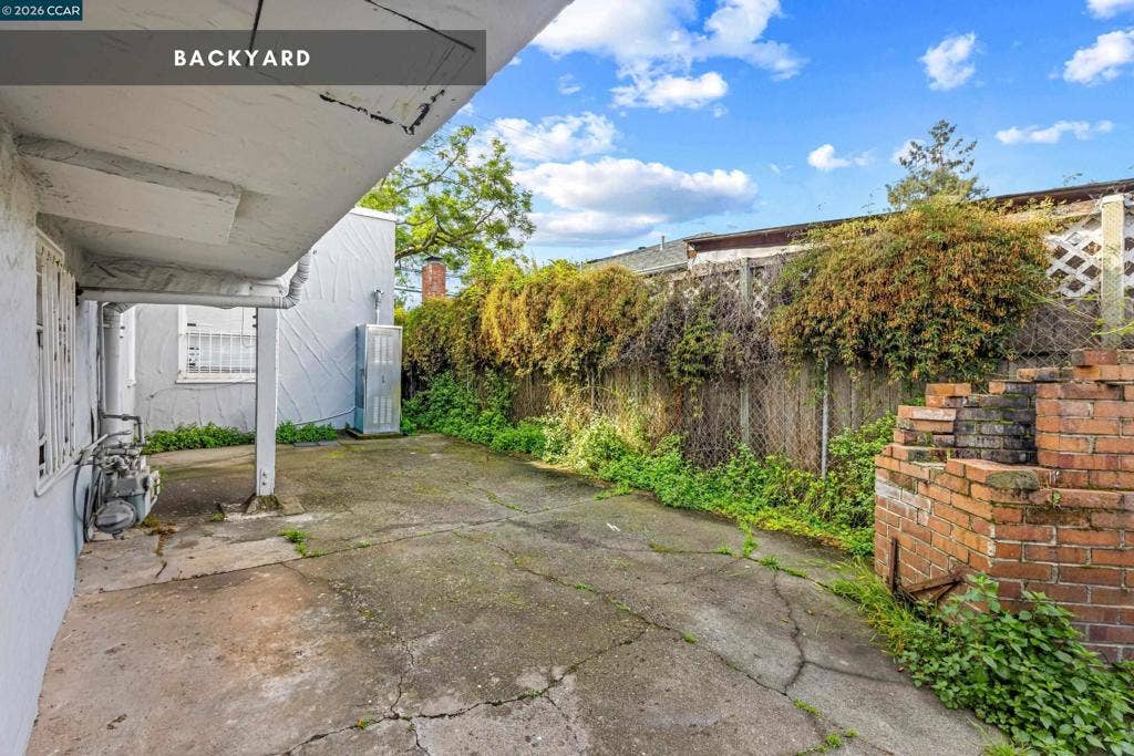 2353 82nd Ave, Oakland, CA 94605 2353 82nd Ave, Oakland, CA 94605