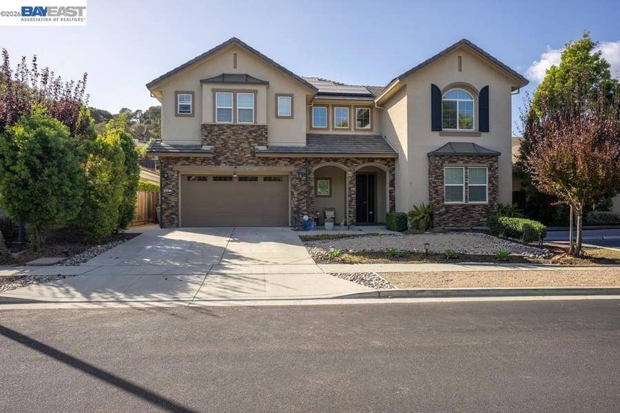 Property photo for 9241 Tea Tree Ct, Gilroy, CA