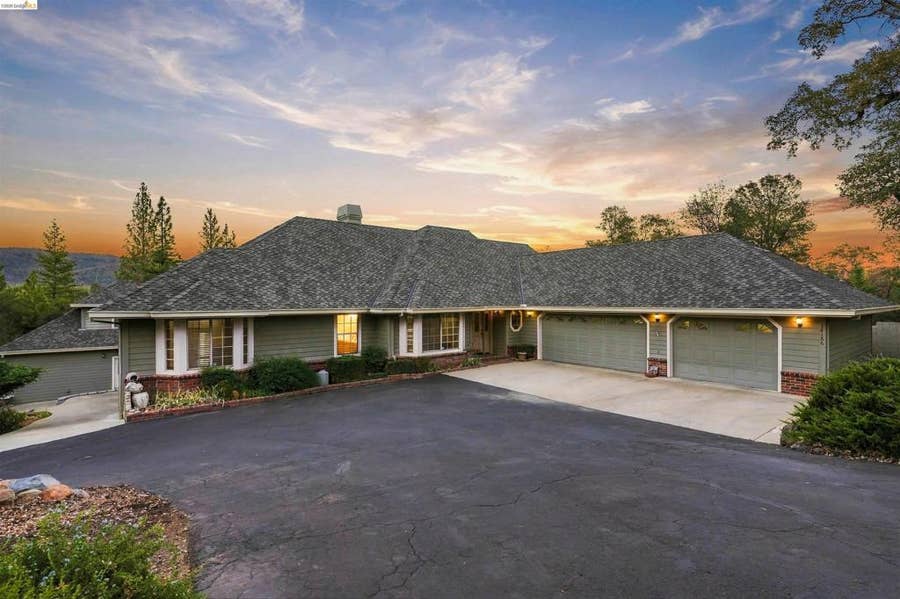 Property photo for 14186 Stanton Cir, Sonora, CA