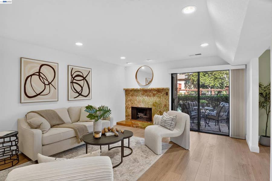 Property photo for 20111 W Ridge Ct, Castro Valley, CA