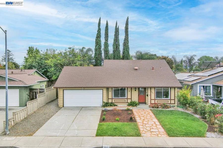 Property photo for 557 Alameda Dr, Livermore, CA