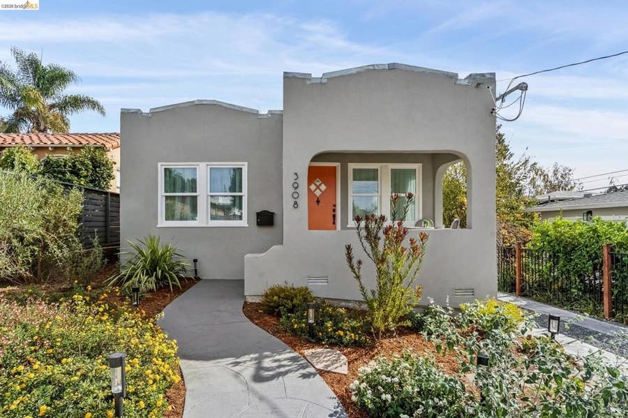 Property photo for 3908 Patterson Ave, Oakland, CA