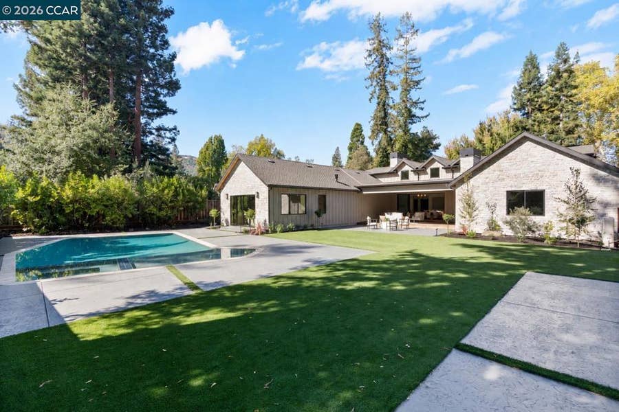 Property photo for 132 Leona Ct, Alamo, CA