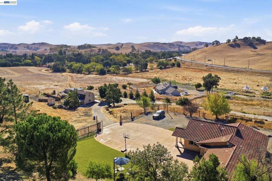 Property photo for 4975 Camino Tassajara, Danville, CA
