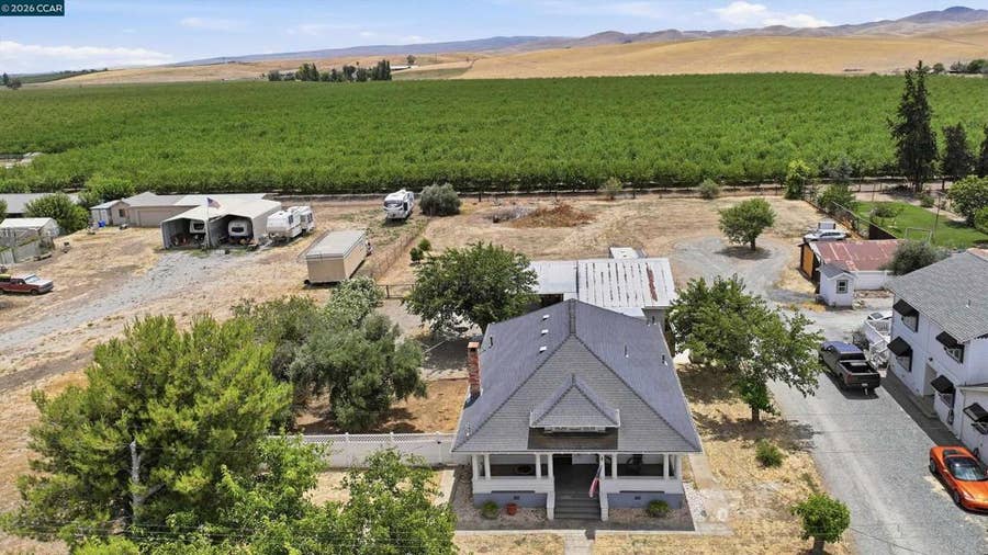 Property photo for 2930 Camino Diablo, Byron, CA