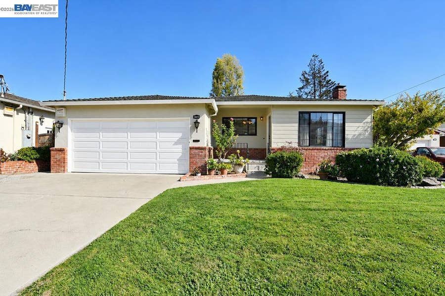 Property photo for 18416 Lakecrest Ct, Castro Valley, CA