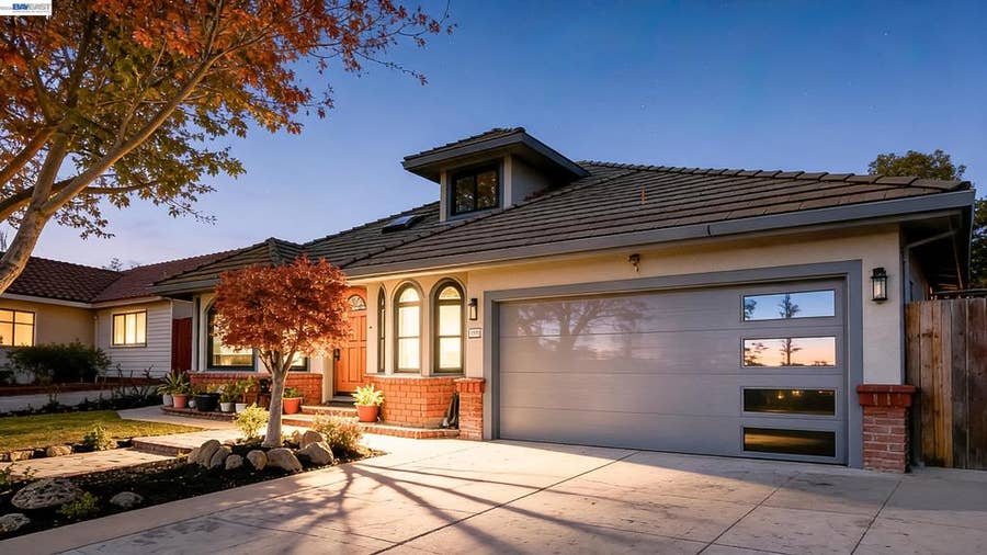 Property photo for 32413 Deborah Dr, Union City, CA