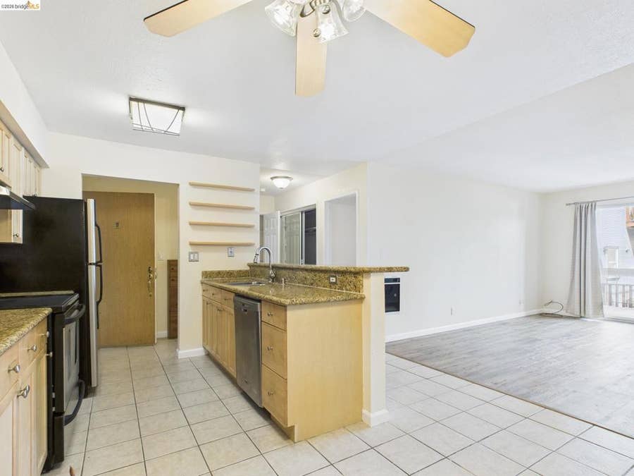 Property photo for 466 Crescent St, Oakland, CA