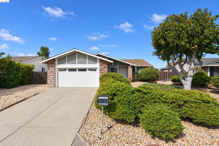 Property photo for 817 Basalt Way, Antioch, CA