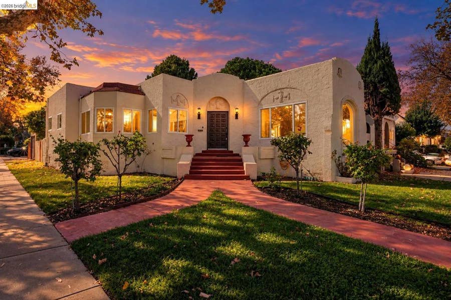 Property photo for 696 Central Ave, Pittsburg, CA