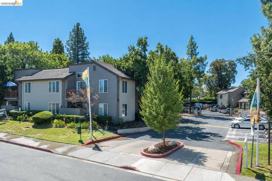 Property photo for 2005 San Jose Dr, Antioch, CA