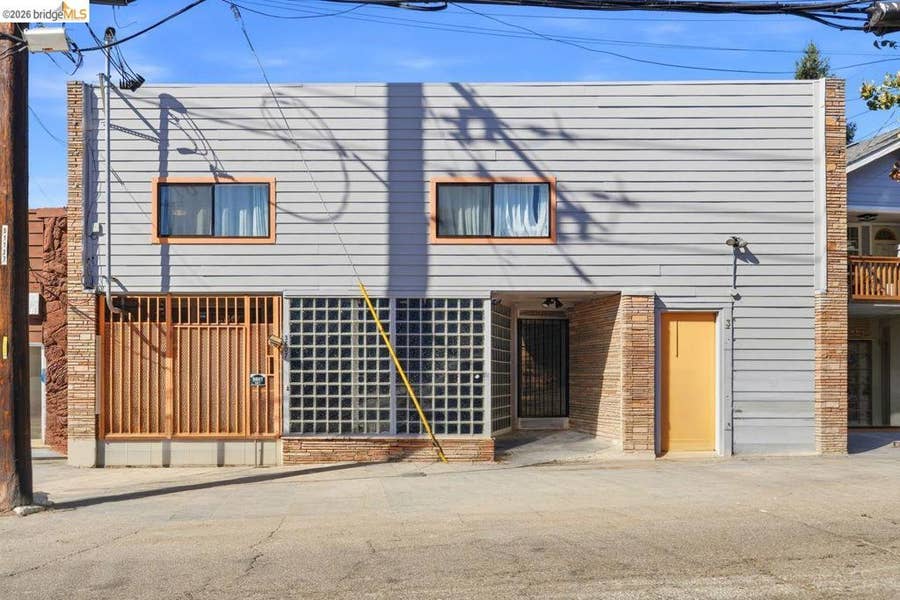 Property photo for 3607 Maple Ave, Oakland, CA