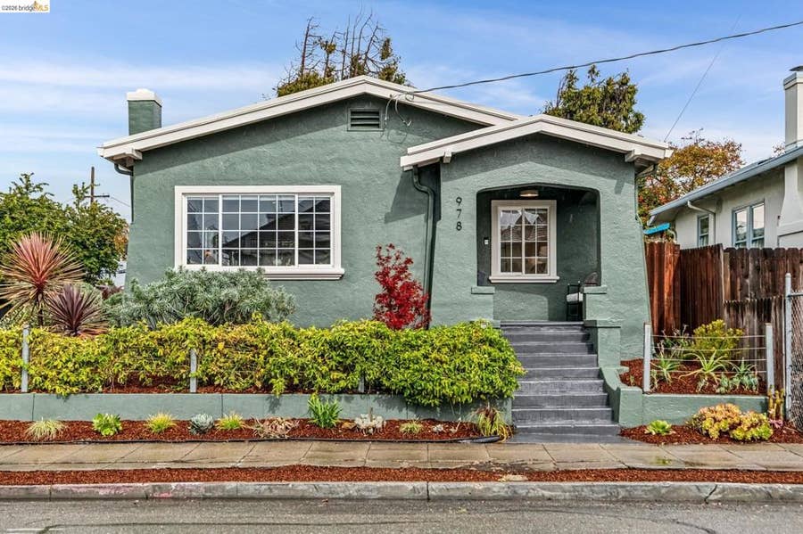 Property photo for 978 63rd St, Oakland, CA