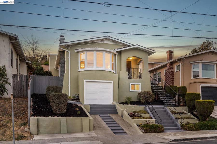 Property photo for 3007 Kingsland Ave, Oakland, CA
