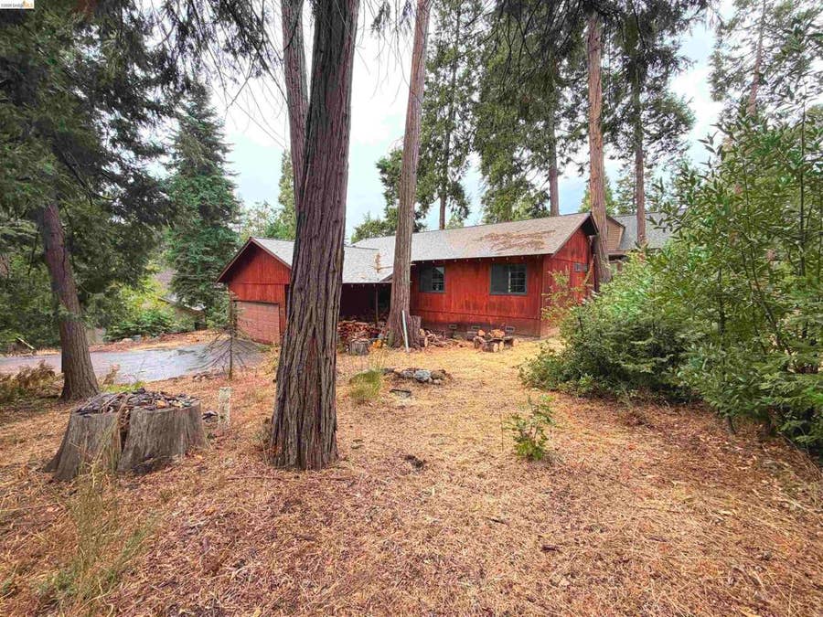 Property photo for 24198 Lama Rd, Mi Wuk Village, CA
