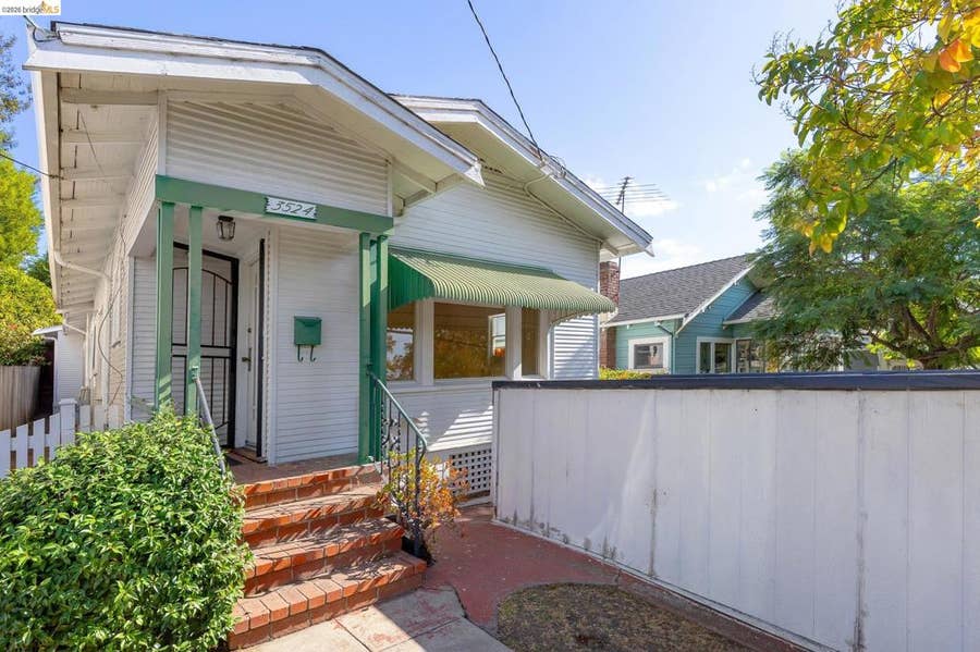 Property photo for 3524 Wisconsin St, Oakland, CA