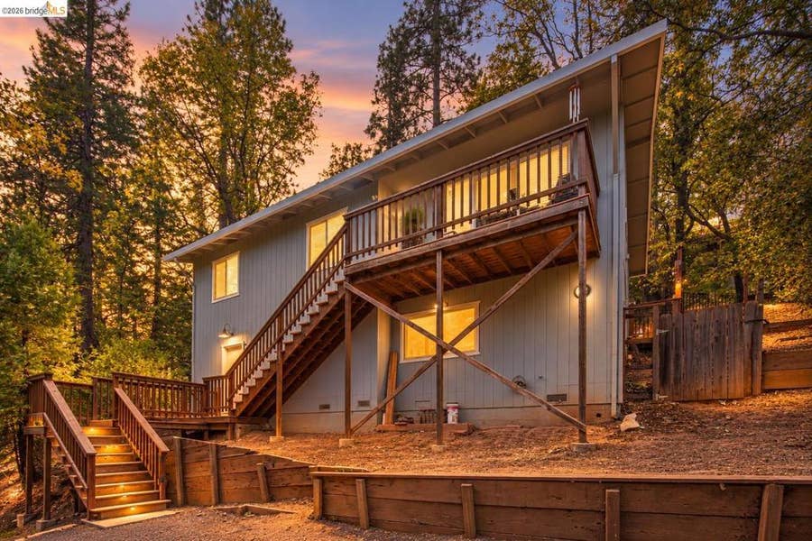 Property photo for 24064 Broken Bit Rd, Sonora, CA