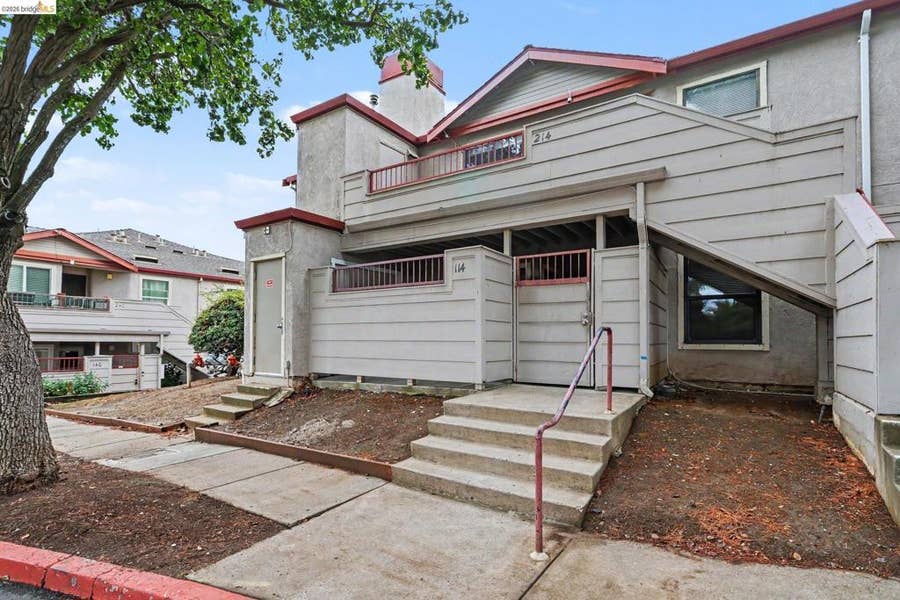 Property photo for 6 Lancaster Cir, #114, Bay Point, CA