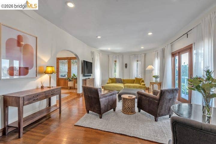 Property photo for 2038 Lakeshore Ave, Oakland, CA