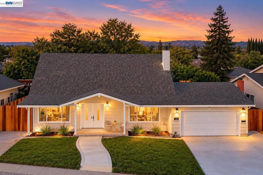 Property photo for 11686 Regio Dr, Dublin, CA