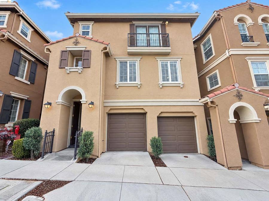 Property photo for 363 Mullinix Way, San Jose, CA