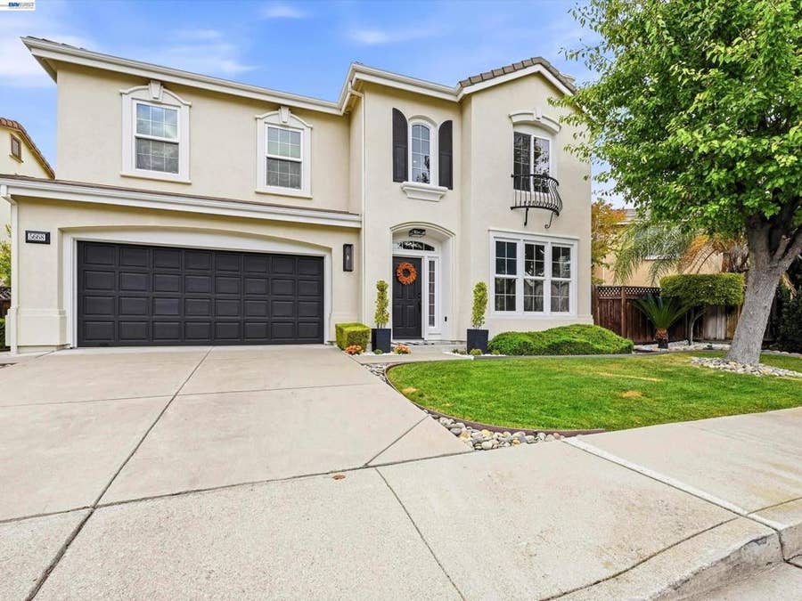 Property photo for 5668 Maymont Lane, Dublin, CA