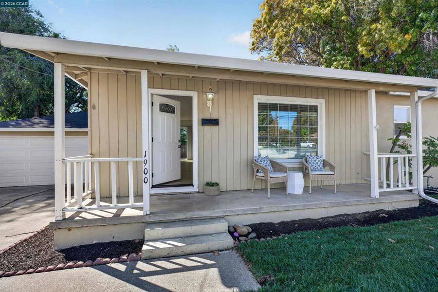 Property photo for 1900 Overhill Rd, Concord, CA