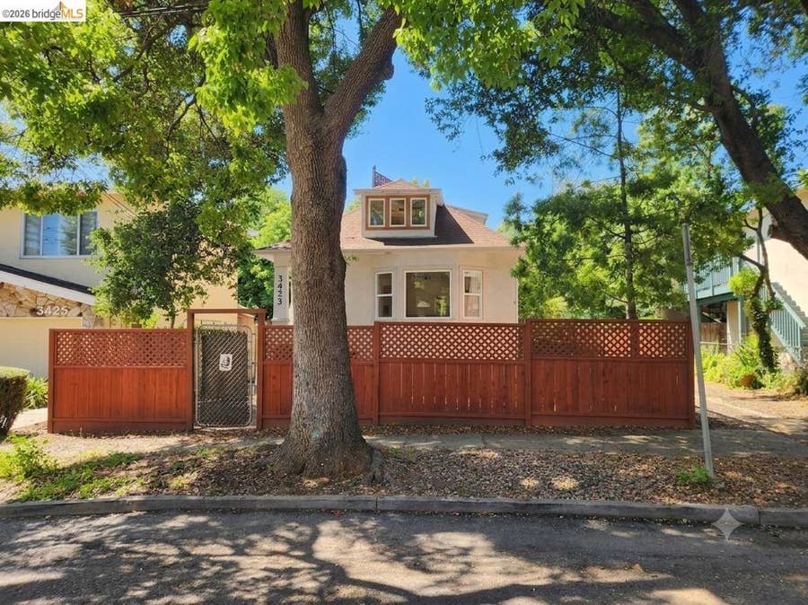 Property photo for 3431 Wilson Ave, Oakland, CA
