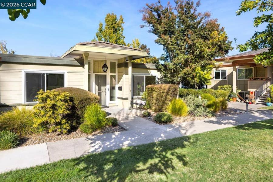 Property photo for 1401 Skycrest Dr, #4, Walnut Creek, CA