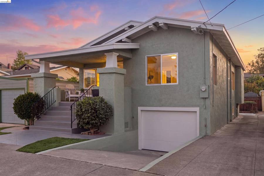 Property photo for 367 Cavour Street, Oakland, CA