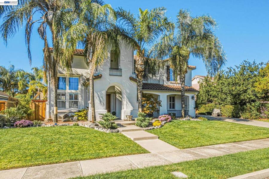 Property photo for 1828 La Fonte, Brentwood, CA
