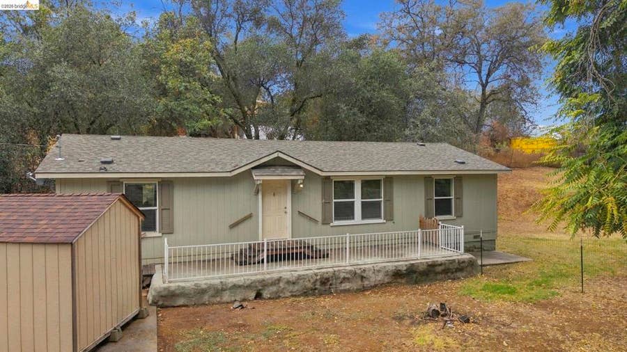 Property photo for 11952 Campo Seco Rd, Sonora, CA