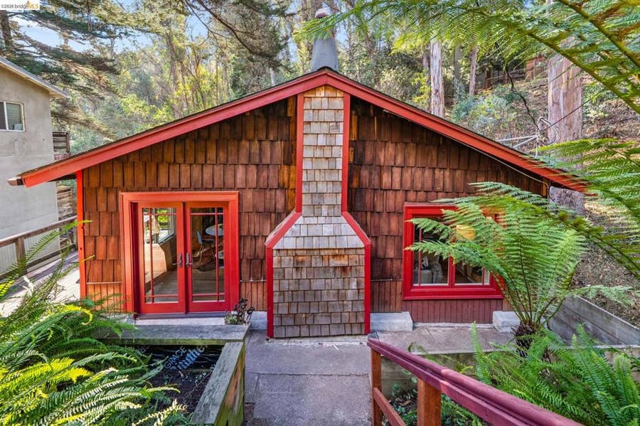 Property photo for 6912 Balsam Way, Oakland, CA