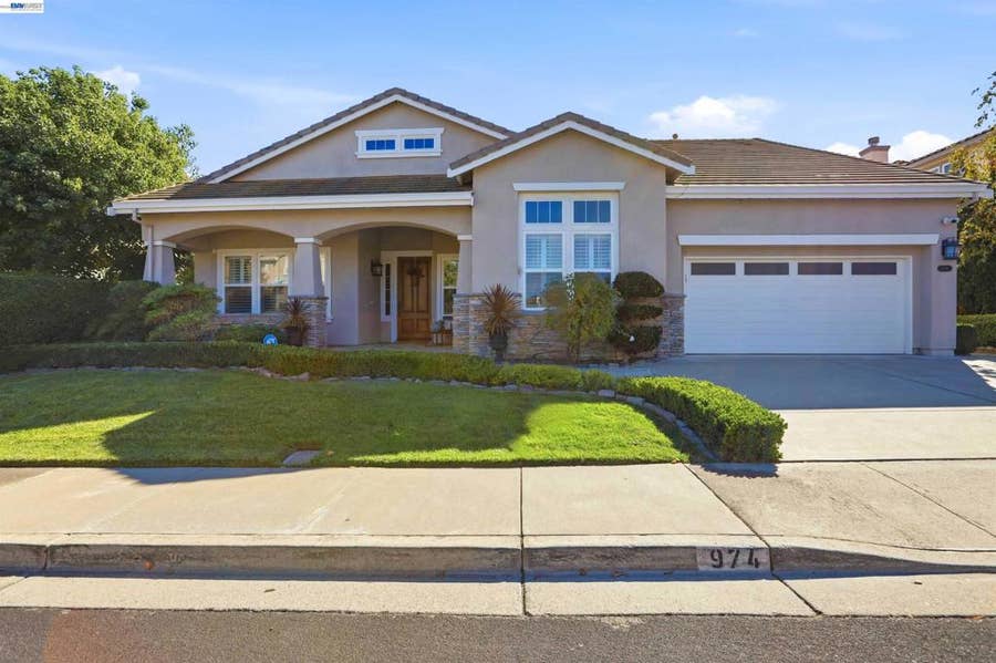 Property photo for 974 Rosehedge ct, Concord, CA