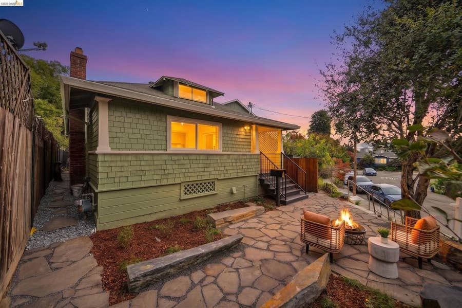Property photo for 4956 Manila Ave, Oakland, CA