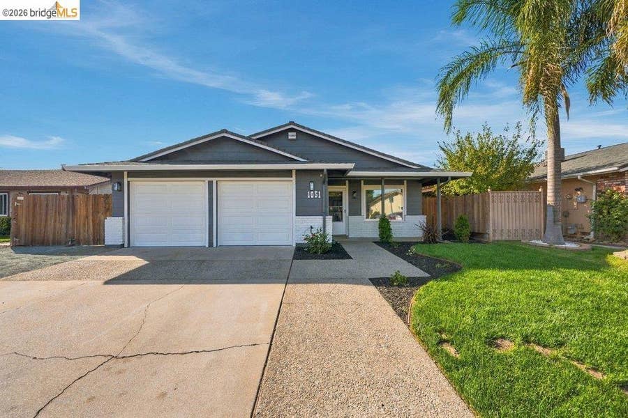 Property photo for 1051 Locust Ave, Manteca, CA