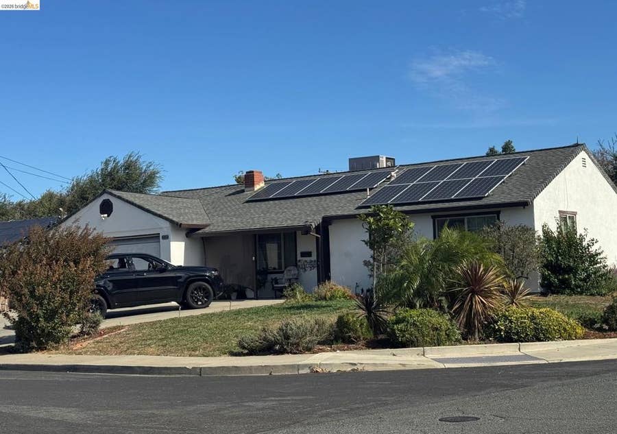 Property photo for 2121 Dennis Dr, Antioch, CA