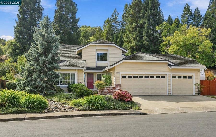 Property photo for 311 Meadowood Ct, Pleasant Hill, CA