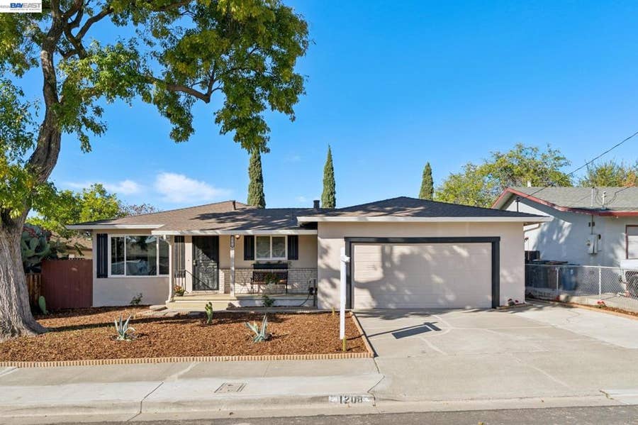 Property photo for 1208 Botelho St, Antioch, CA