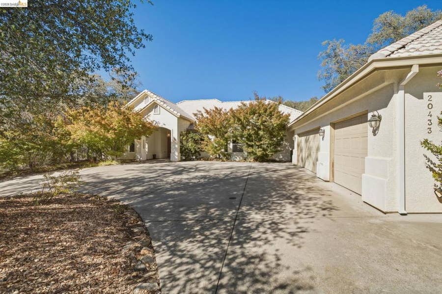 Property photo for 20433 Eaton Ct, Sonora, CA