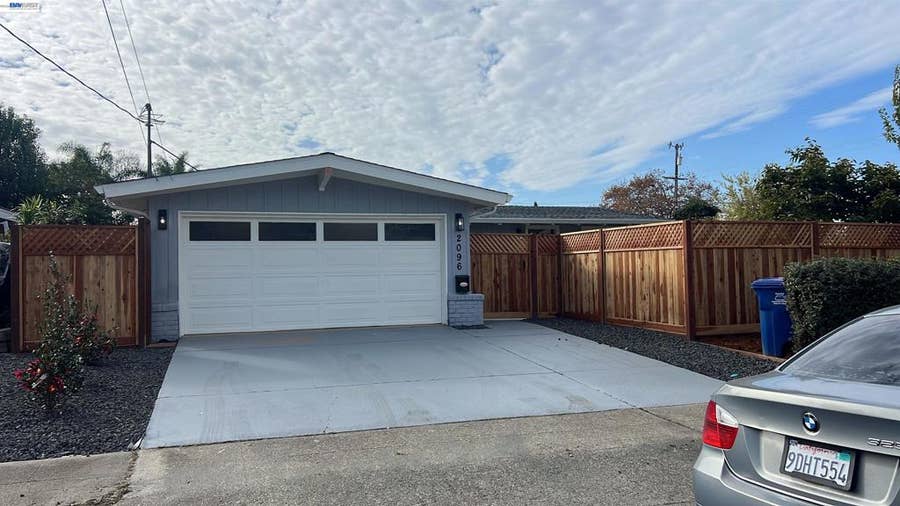 Property photo for 2096 Sarasota Ln, Hayward, CA
