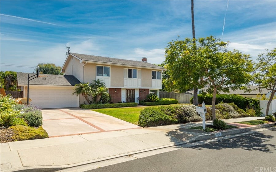 Property photo for 7034 Willowtree Drive, Rancho Palos Verdes, CA