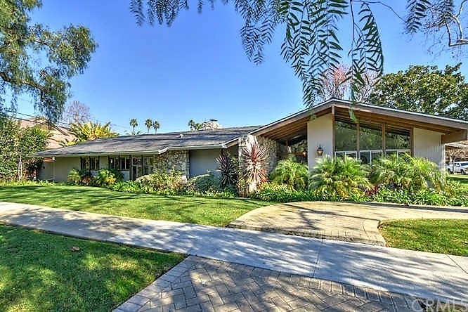 Property photo for 1400 Bryant Road, Long Beach, CA