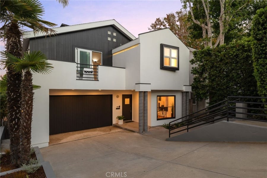 Property photo for 2704 Laurel Avenue, Manhattan Beach, CA