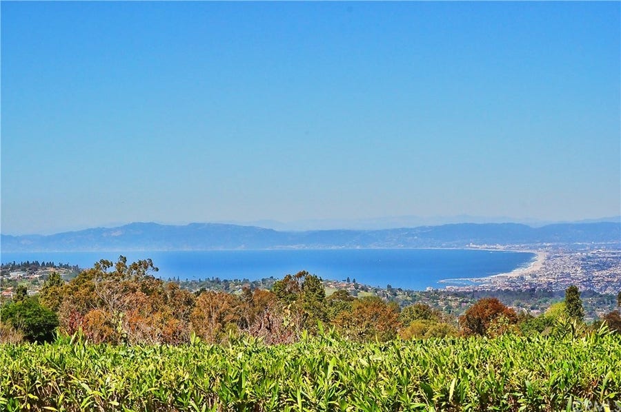 Property photo for 16 Caballeros Road, Rolling Hills, CA