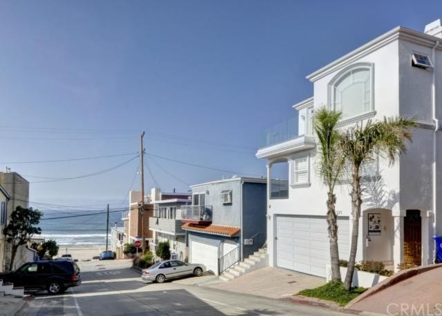 Property photo for 123 44th Street, Manhattan Beach, CA