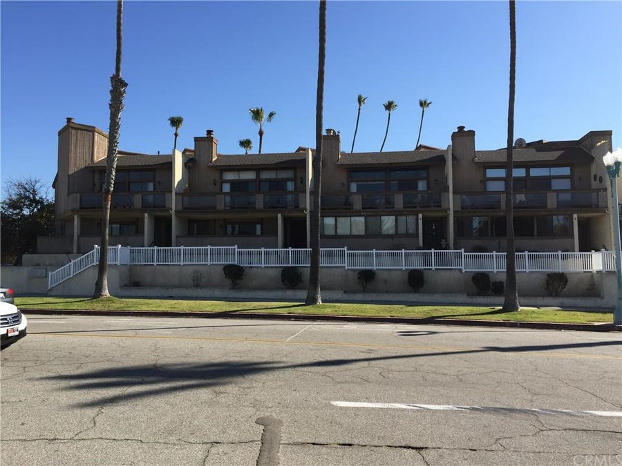 Property photo for 400 Esplanade, #3, Redondo Beach, CA