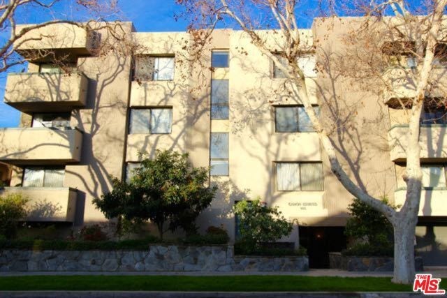 Property photo for 145 CANON Drive, #202, Beverly Hills, CA